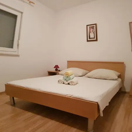 Petra Apartment *