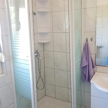 Petra Apartment *